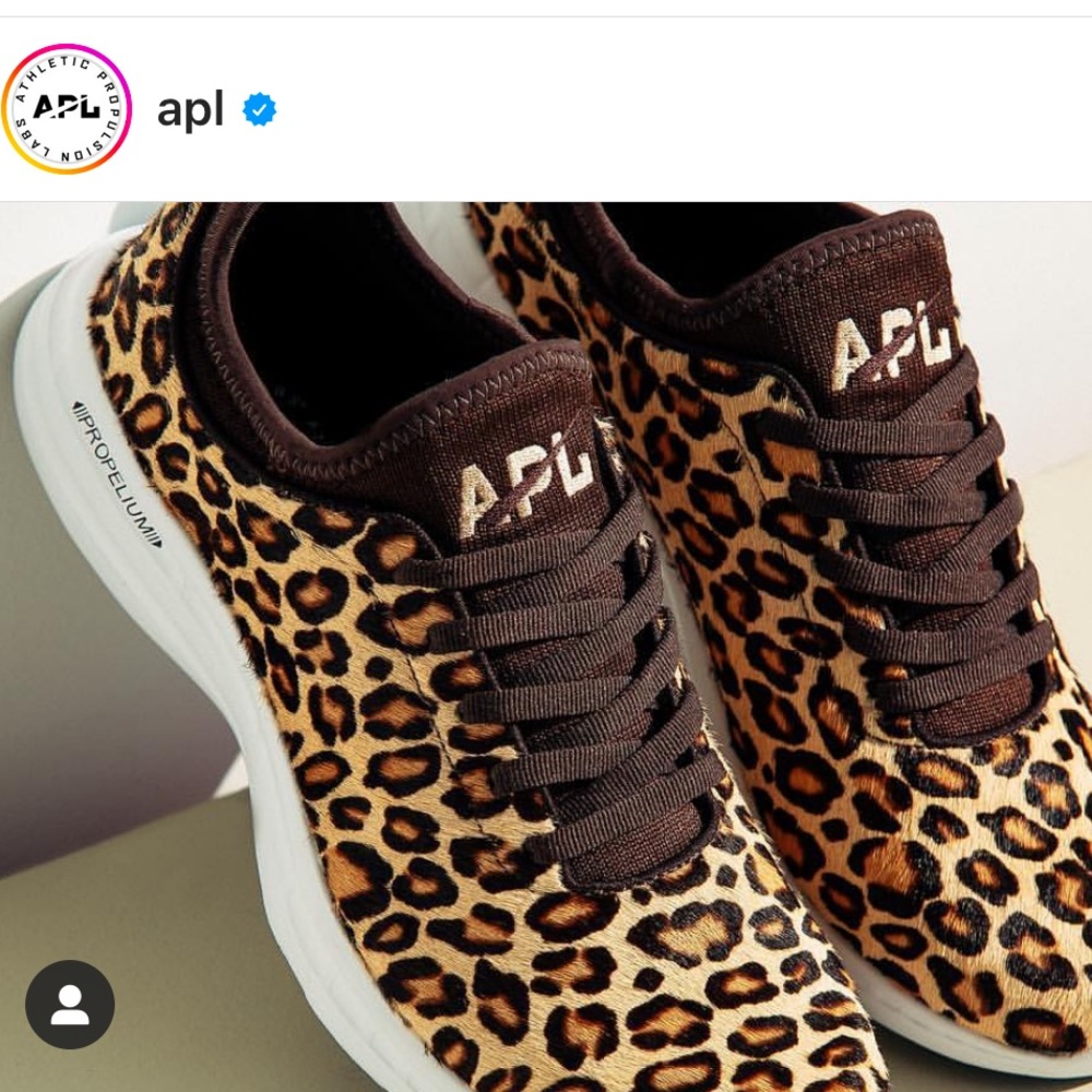 APL Animal Print Brown/White womens size 6.5